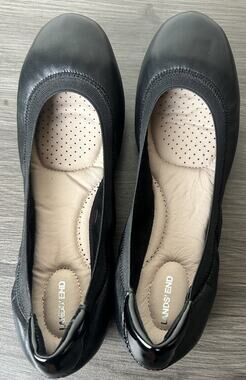 Lands’ End Ballet Flats 9.5 B Black Leather Snug Fit Narrow Read Comfort Stretch